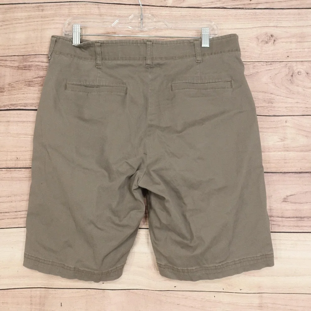 Lee Shorts Mens 34 Beige Chino Stretch X-Treme Comfort 9 Inseam Casual Summer